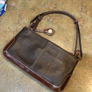 Dooney & Bourke clutch/over shoulder bag